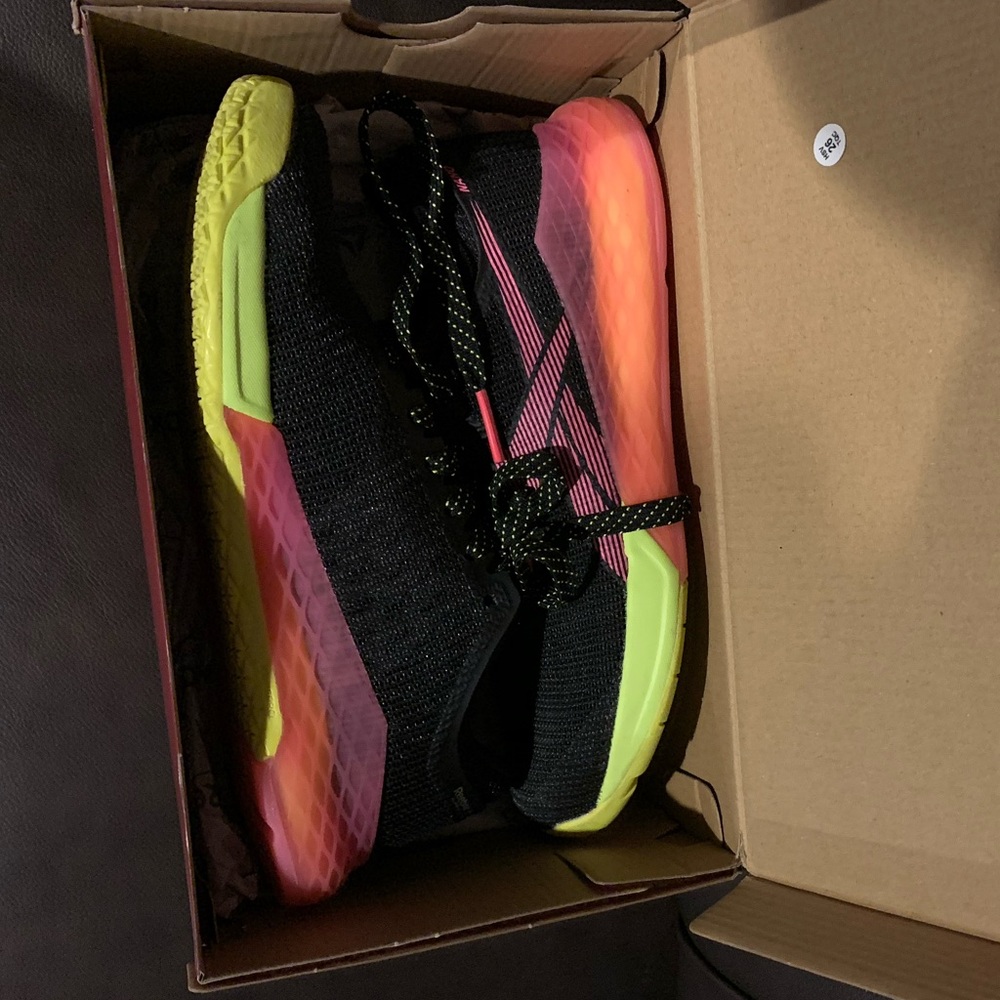 Women’s Reebok Nano 9 size 7.5 Excellent condition